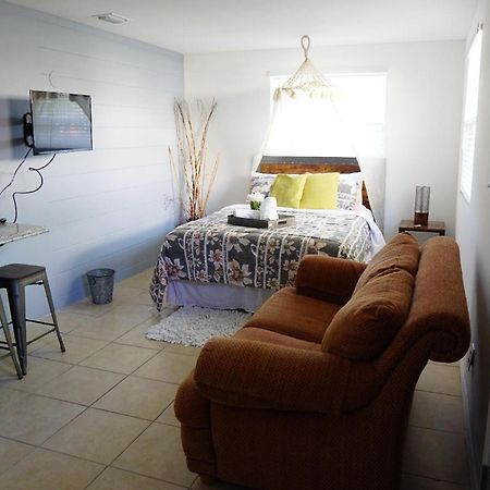 Mi Casa Es Tu Casa, Airport Suites Tampa Extérieur photo